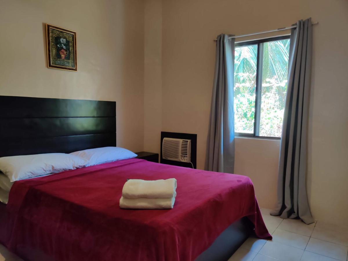 Red Knight Gardens Hotel Davao Ngoại thất bức ảnh