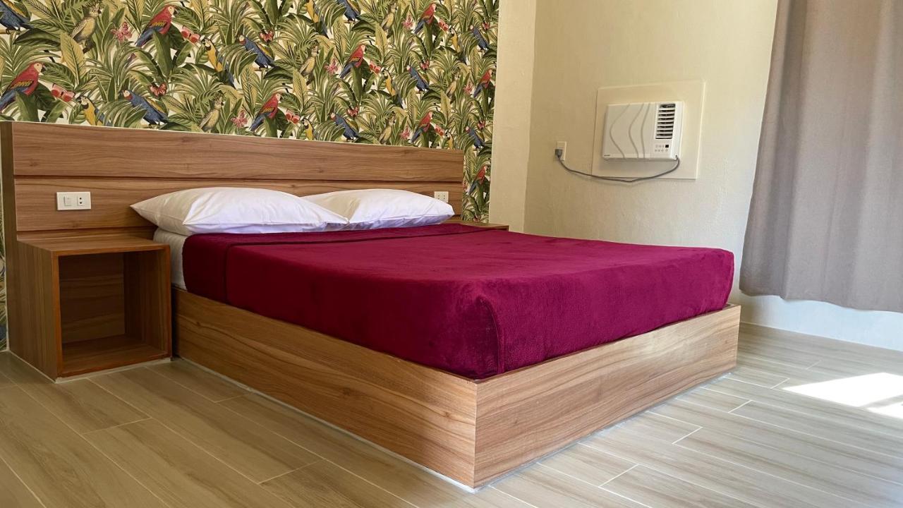Red Knight Gardens Hotel Davao Ngoại thất bức ảnh