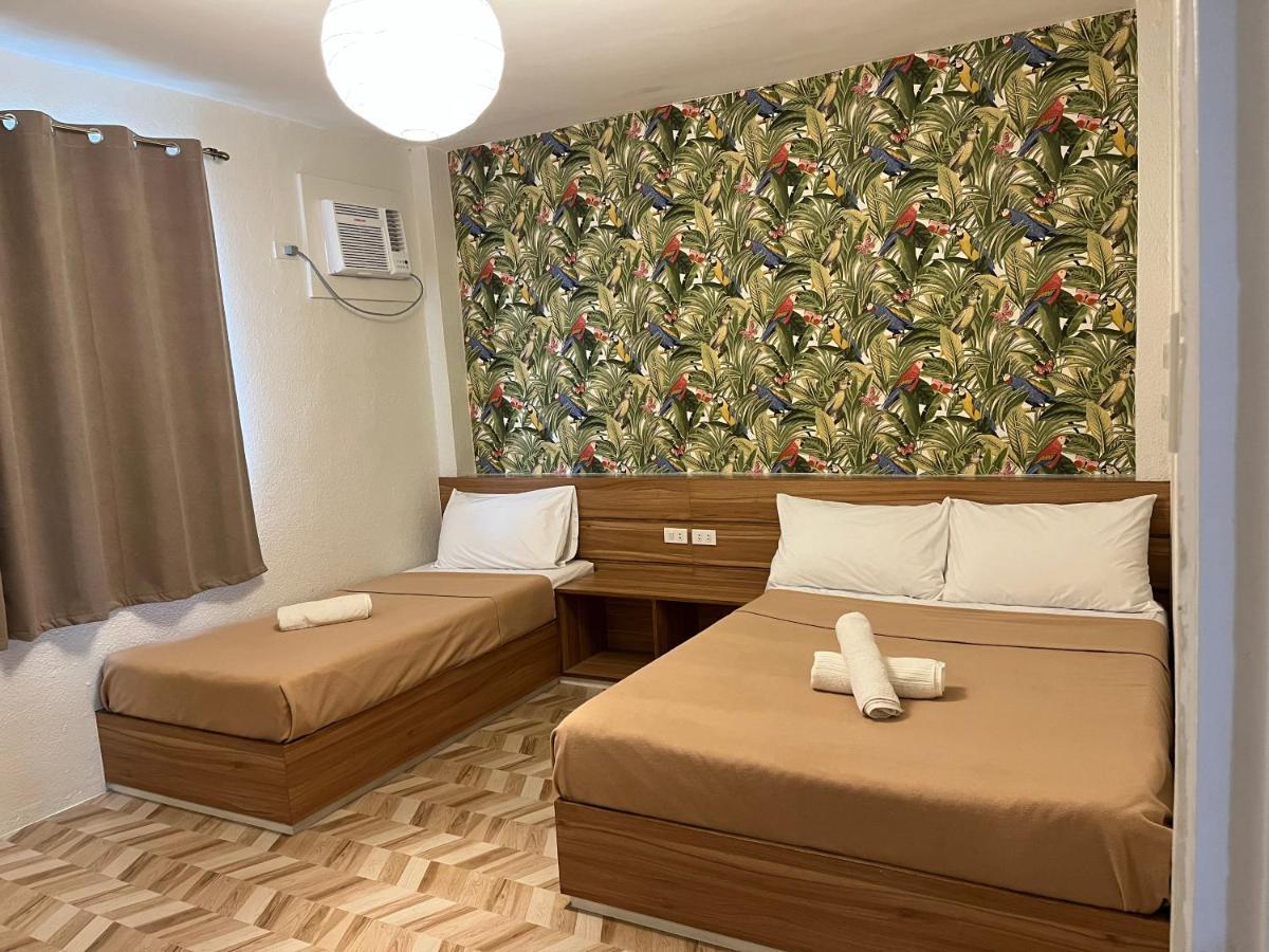 Red Knight Gardens Hotel Davao Ngoại thất bức ảnh