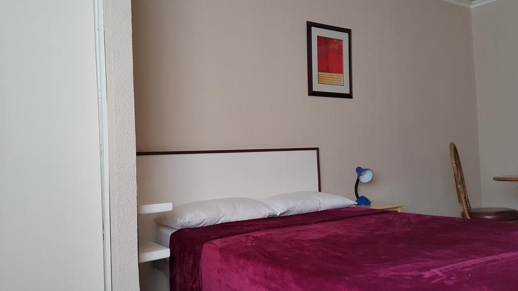 Red Knight Gardens Hotel Davao Ngoại thất bức ảnh