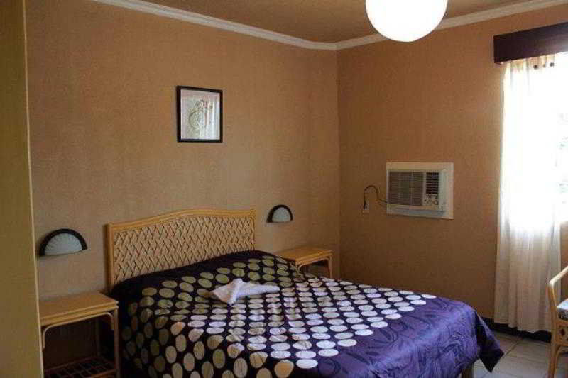 Red Knight Gardens Hotel Davao Ngoại thất bức ảnh