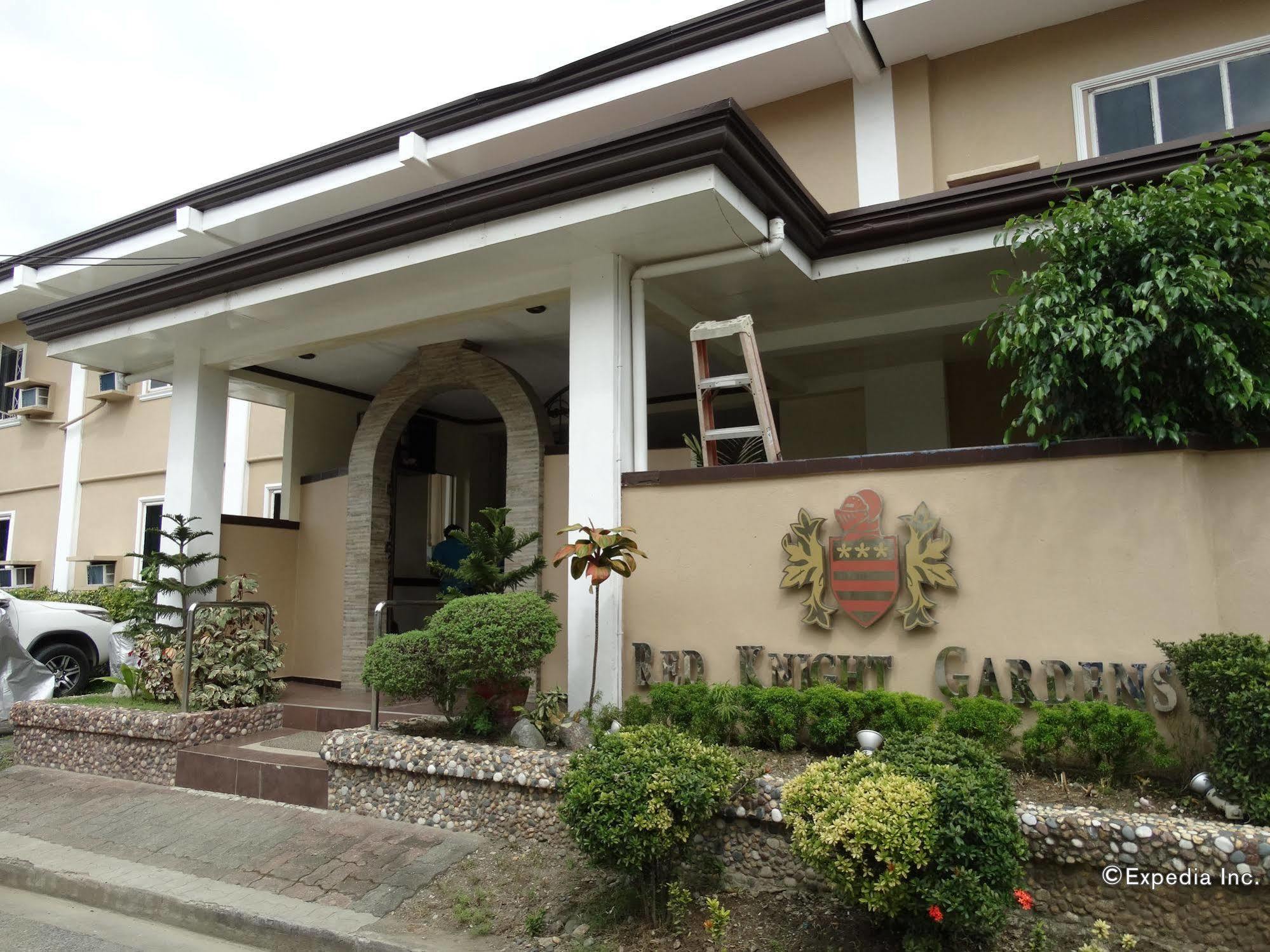 Red Knight Gardens Hotel Davao Ngoại thất bức ảnh